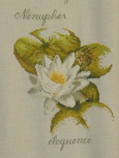 Nénuphar brodé, paravent collectif de l'association 2001 croix, à Vernon