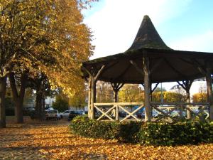 Kiosque à musique style rocaille