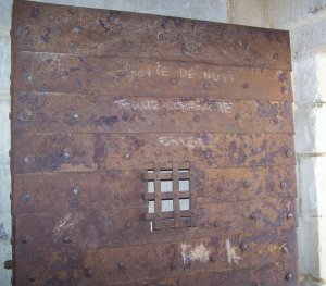 porte blindée avec judas