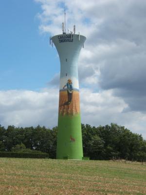 château d'eau décoré d'une fresque à Caillouet Orgeville près d'Evreux