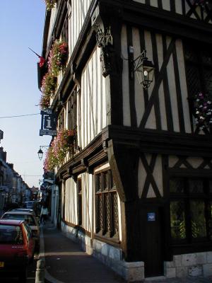 Maison à colombages et à encorbellement à Vernon, Normandie, France