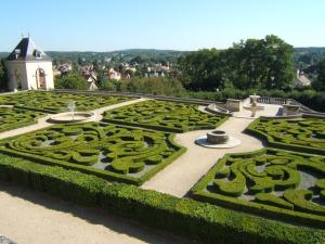 Parterre de broderie de buis au château d'Auvers sur Oise
